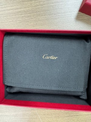 3.까르띠에_장지갑.jpeg