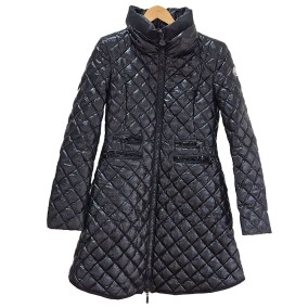 몽클레어 GRANDVAL 퀼팅 패딩