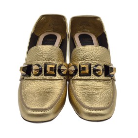 펜디 골드 스터드 로퍼 펌프스